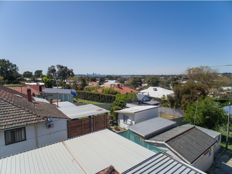 20 Curtis Road, Melville WA 6156