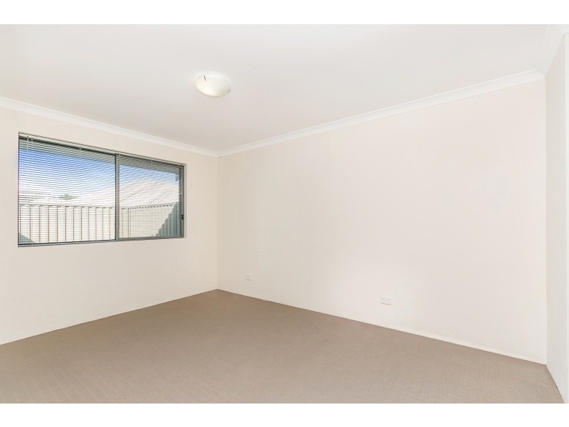 14 Wheelock Road, Medina WA 6167