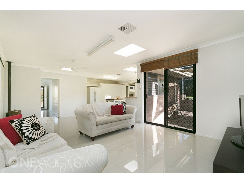 12 Dowell Place, Bibra Lake WA 6163