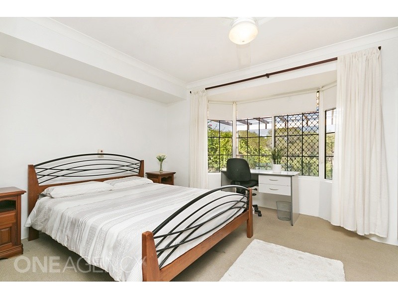12 Dowell Place, Bibra Lake WA 6163
