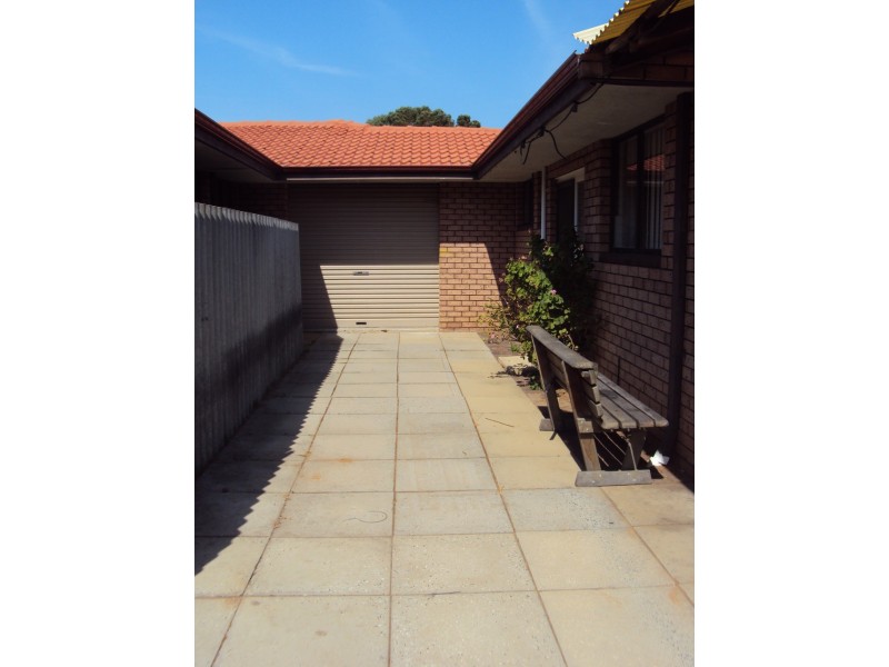 14A Chesham Way, Hamilton Hill WA 6163