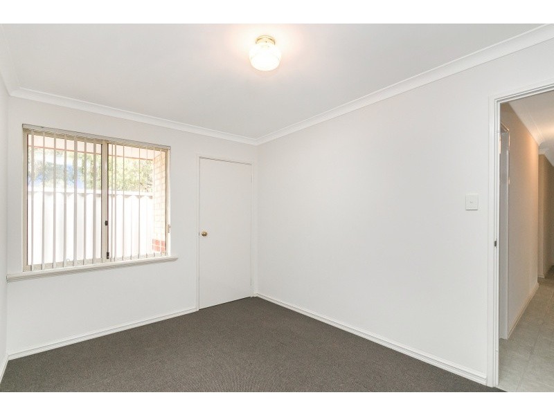 3/10 Pennlake Drive, Spearwood WA 6163