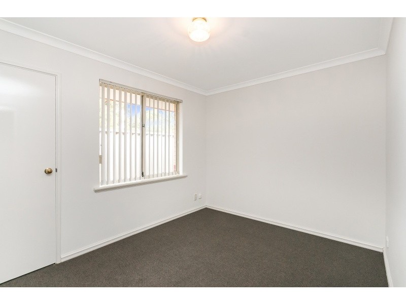 3/10 Pennlake Drive, Spearwood WA 6163