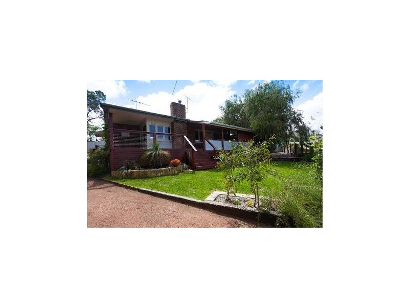 6 Longsdon Street, Hamilton Hill WA 6163