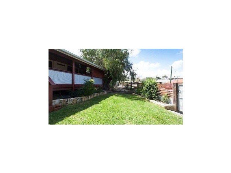 6 Longsdon Street, Hamilton Hill WA 6163