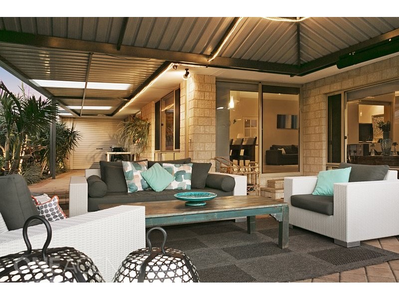 34 Deller Drive, Bibra Lake WA 6163