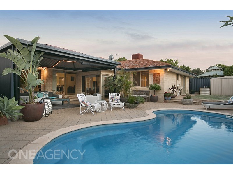 34 Deller Drive, Bibra Lake WA 6163