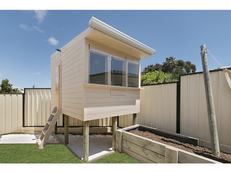 33a Frederick Road, Hamilton Hill WA 6163