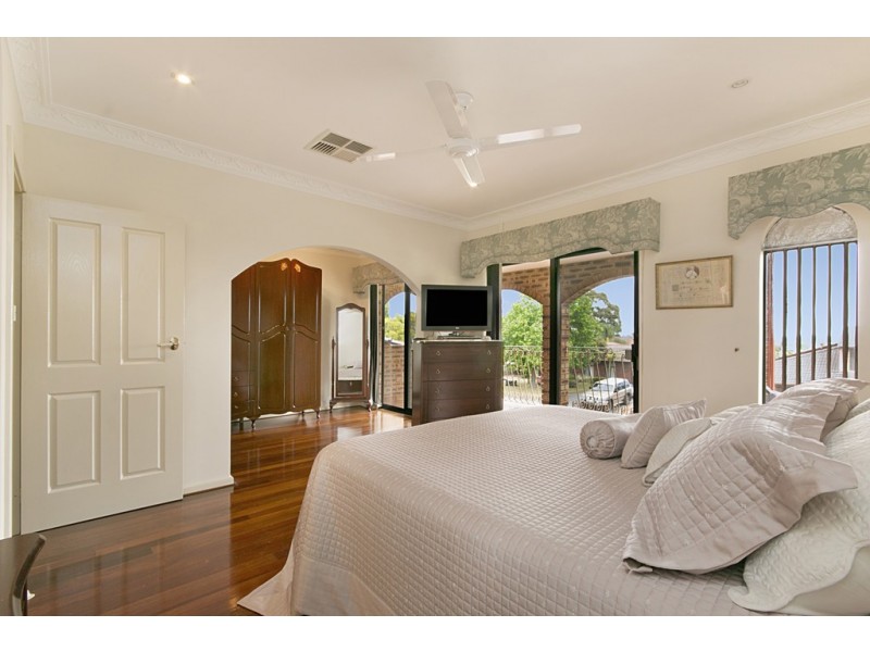 31 Hanrahan Loop, Kardinya WA 6163