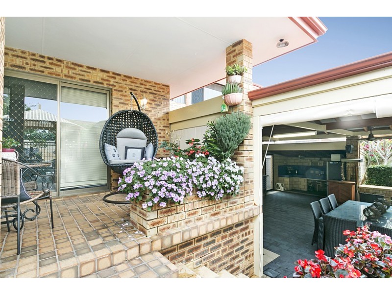 31 Hanrahan Loop, Kardinya WA 6163