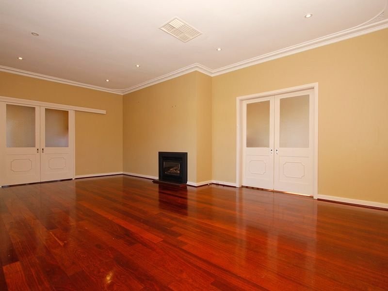 196 Healy Road, Hamilton Hill WA 6163