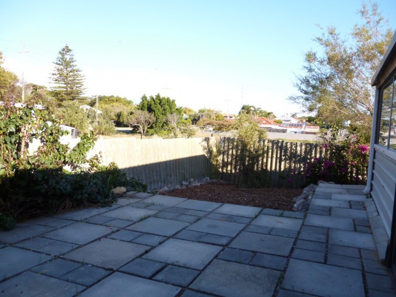 9B Quarry Road, Hamilton Hill WA 6163