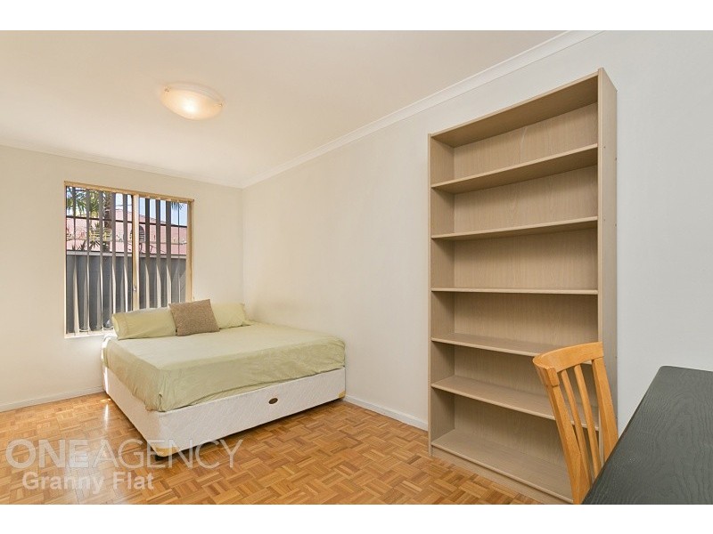 4 Chase Mews, Atwell WA 6164