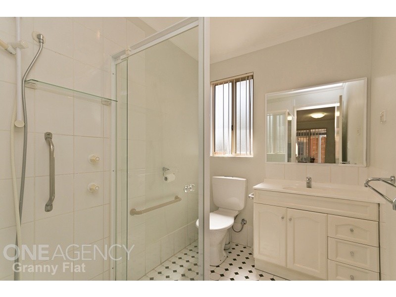 4 Chase Mews, Atwell WA 6164