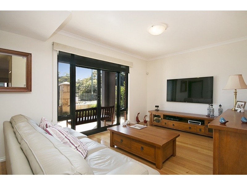 6/9 Healy Rd, Hamilton Hill WA 6163