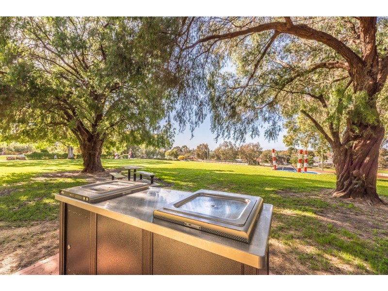 33A Kennedy Street, Melville WA 6156