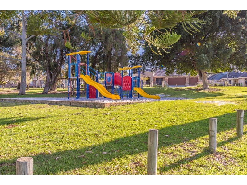 33A Kennedy Street, Melville WA 6156