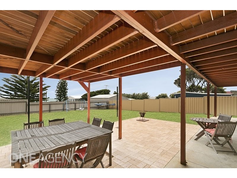 42 Leander Street, Falcon WA 6210