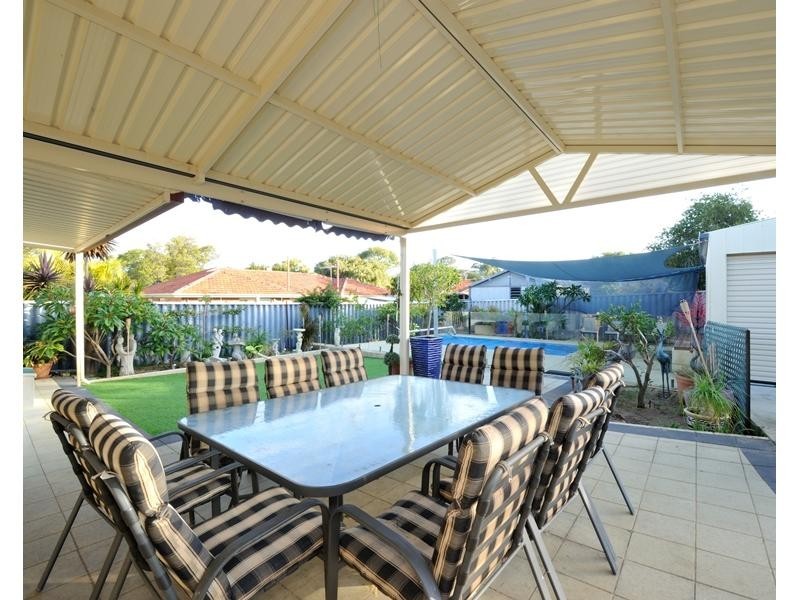 29 Coolbellup Avenue, Coolbellup WA 6163