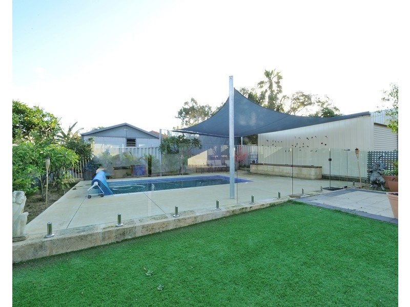 29 Coolbellup Avenue, Coolbellup WA 6163