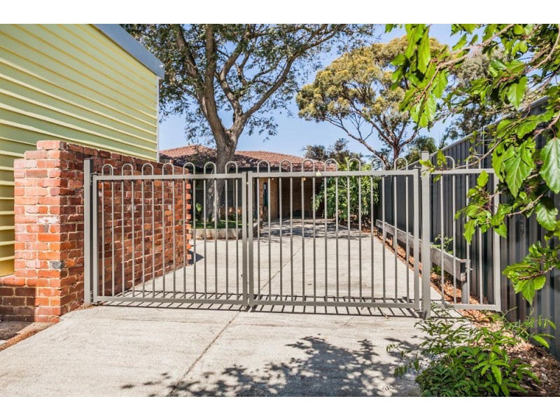 104B Zenobia Street, Palmyra WA 6157