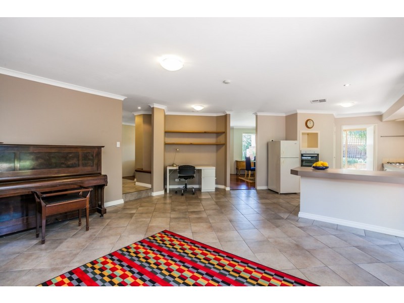 104B Zenobia Street, Palmyra WA 6157