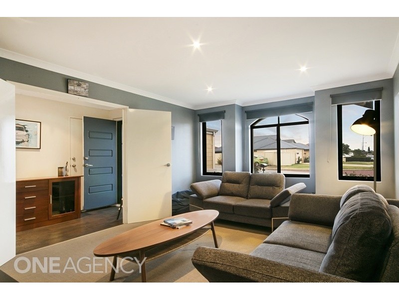 10 Marra Way, South Lake WA 6164