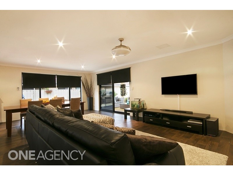 10 Marra Way, South Lake WA 6164