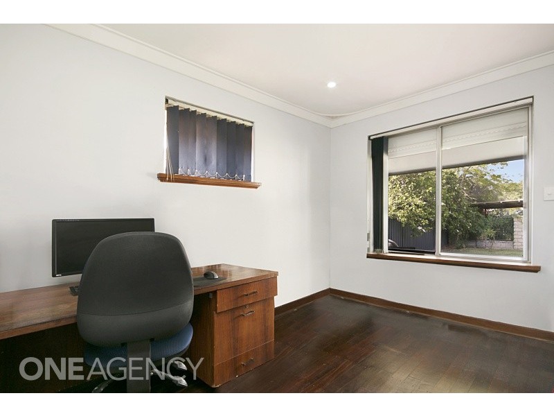 21 Edmund Way, Calista WA 6167