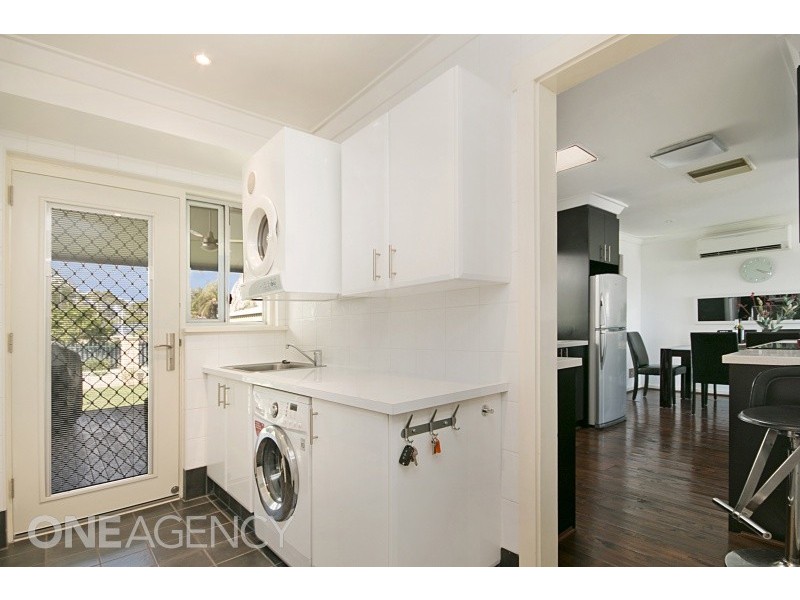 21 Edmund Way, Calista WA 6167