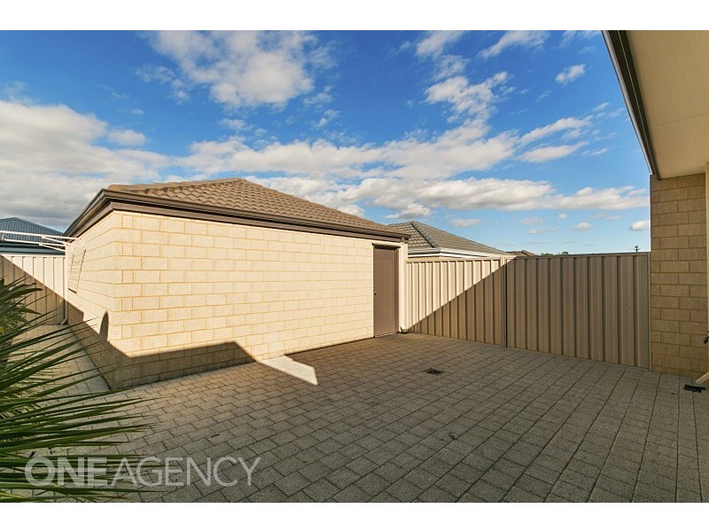 103 Lambeth Circle, Wellard WA 6170