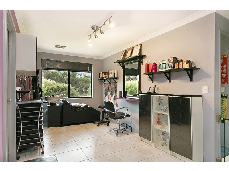 211 Marri Park Drive, Casuarina WA 6167