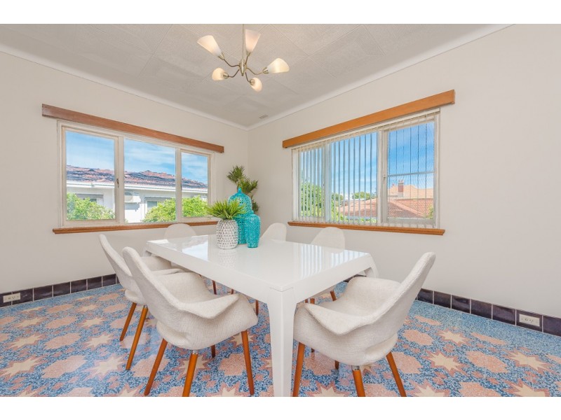 23 Simper Cres, White Gum Valley WA 6162