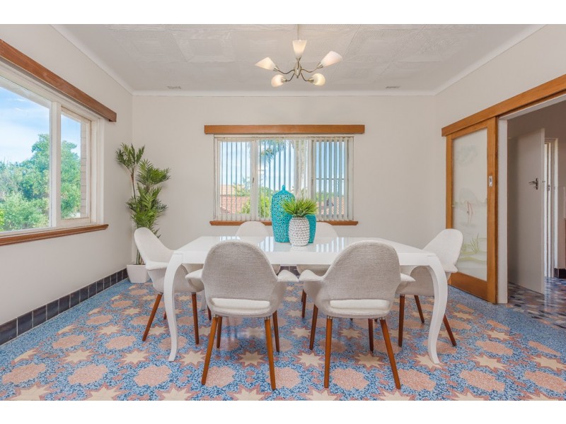 23 Simper Cres, White Gum Valley WA 6162