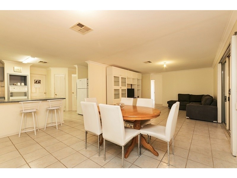83 Congdon Avenue, Beeliar WA 6164