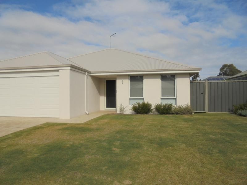 4 Glengarry Way, Pinjarra WA 6208