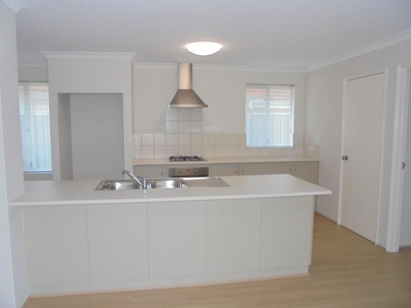 4 Glengarry Way, Pinjarra WA 6208