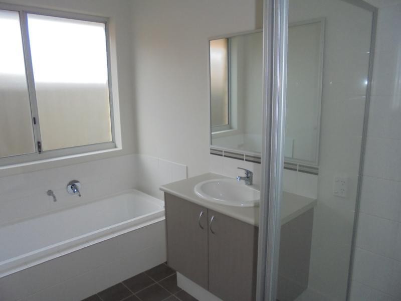 4 Glengarry Way, Pinjarra WA 6208