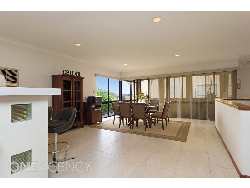 32 Arlington Loop, Coogee WA 6166