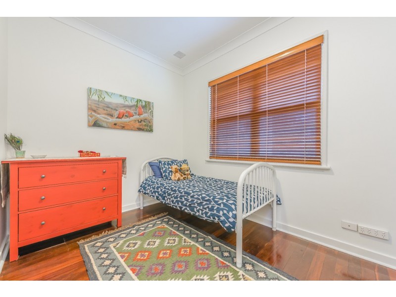 39A Coleman Cres, Melville WA 6156