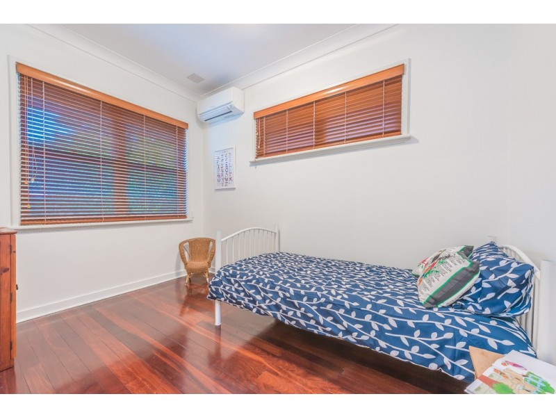 39A Coleman Cres, Melville WA 6156