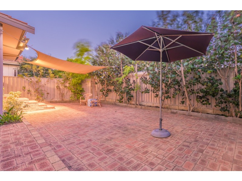 39A Coleman Cres, Melville WA 6156