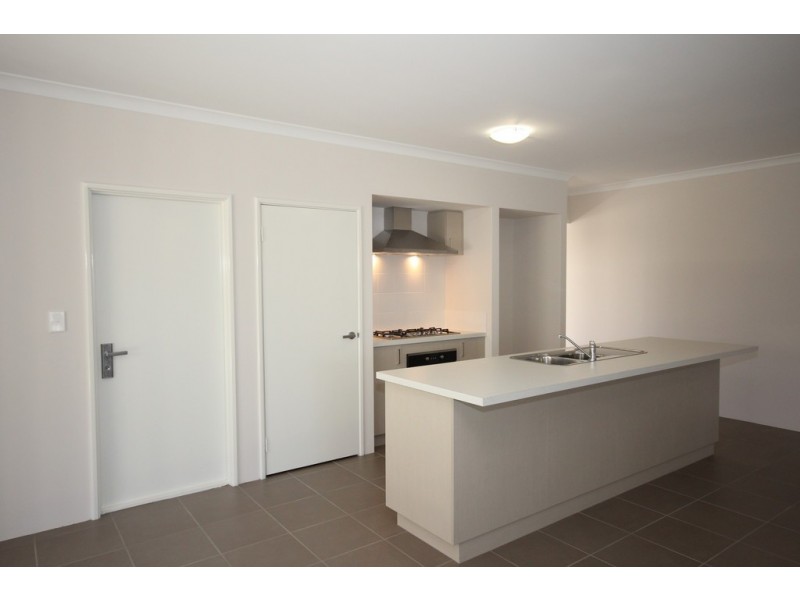 8 Kadgo Rise, Baldivis WA 6171