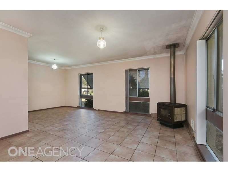 14 Ashbourne Way, Hamilton Hill WA 6163