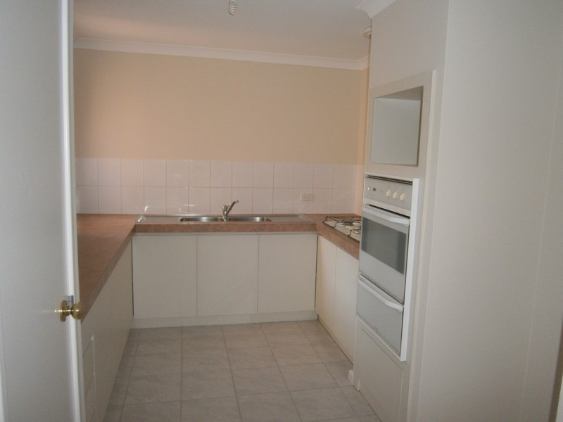 8a Carrello Circut, Coogee WA 6166