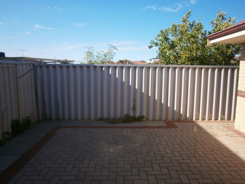 8a Carrello Circut, Coogee WA 6166