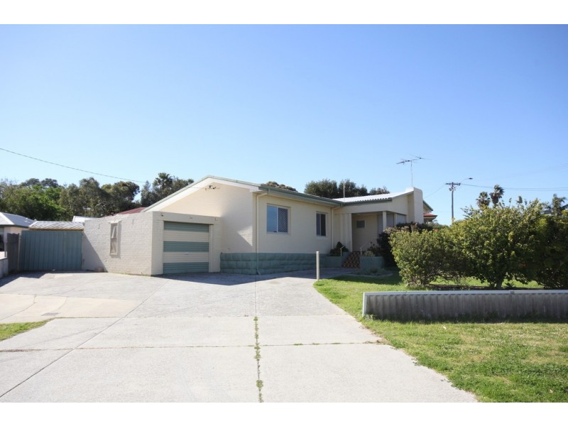 30 Stratton Street, Hamilton Hill WA 6163