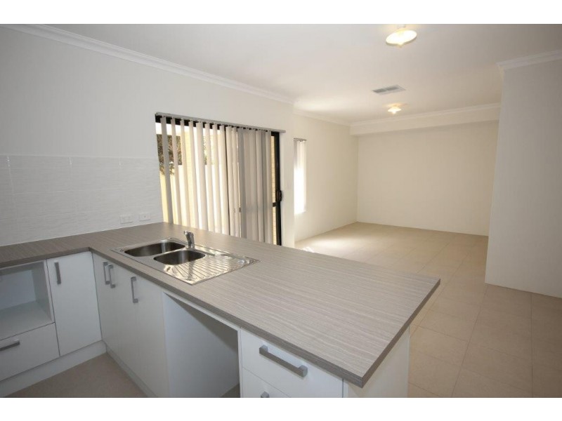 12 C Gosch Street, Hamilton Hill WA 6163