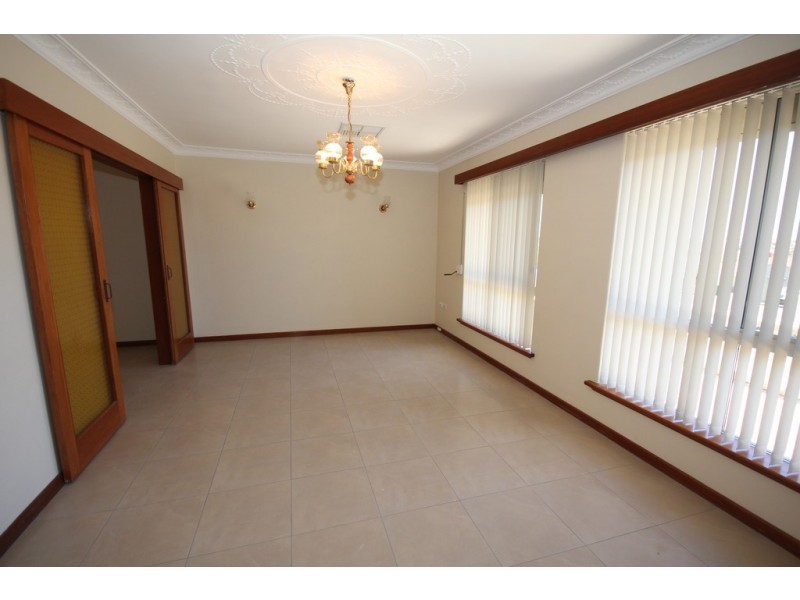 4 Campion Close, Spearwood WA 6163