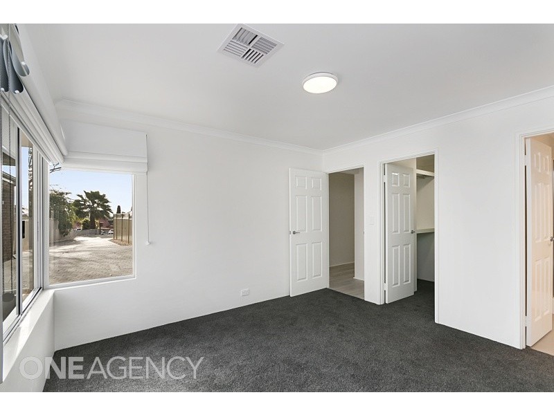 24A Treaty Oak Cove, Bibra Lake WA 6163